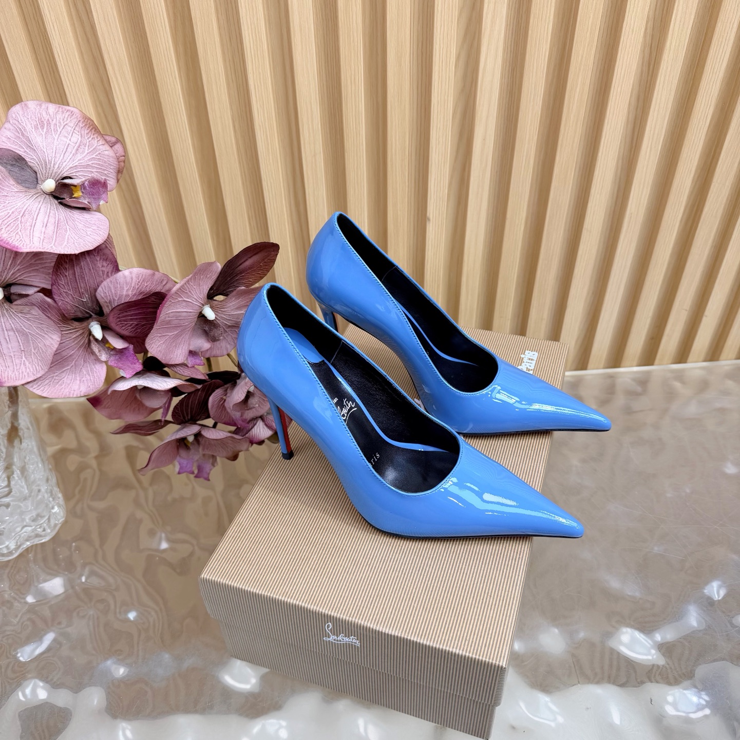 Women's high heels